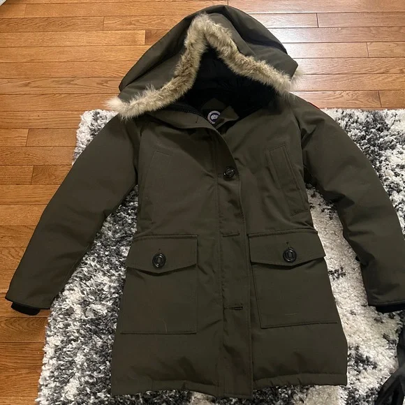 CANADA GOOSE BRONTE PARKA Down Jacket  Military Green Khaki Polyester - Picture 3 of 14